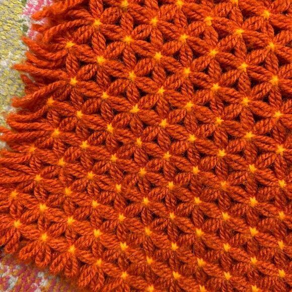 Vintage MCM Mid Century Handmade Daisy Loom Orange Placemats Set of (5) - Picture 3 of 5